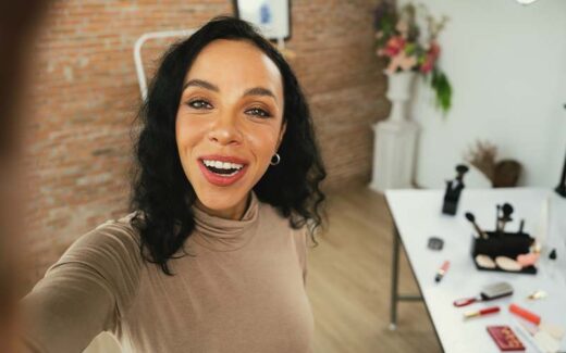 rise-of-Influencers-and-their-impact-on-beauty-standards rise-of-Influencers-and-their-impact-on-beauty-standards